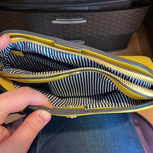 Crown and Ivy yellow purse 💛💛 - Picture 2 of 2